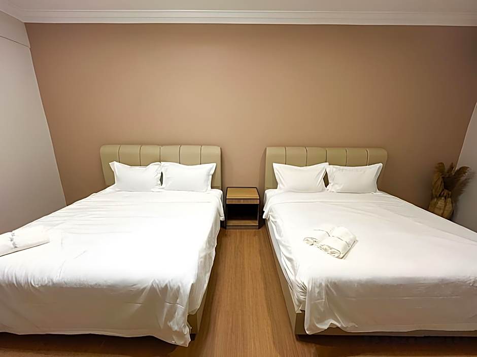 Mana Mana Hotel • Melaka •