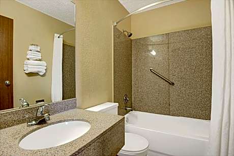 Queen Room with Two Queen Beds - Non-Smoking