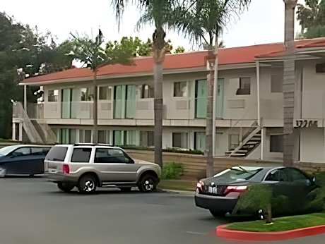 Motel 6 Chino, CA