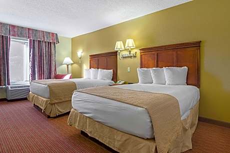 2 double beds, nonsmoking