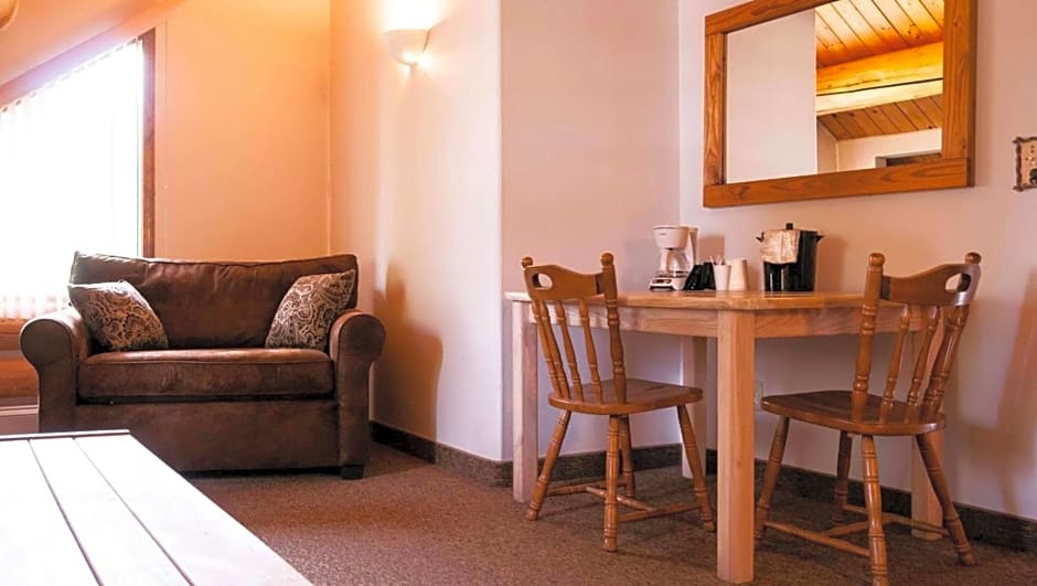 Dodge Peak Lodge