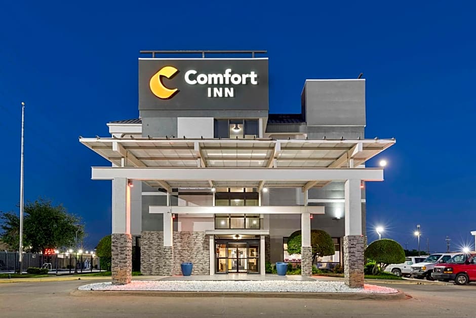 Comfort Inn Dallas North Love Field Airport