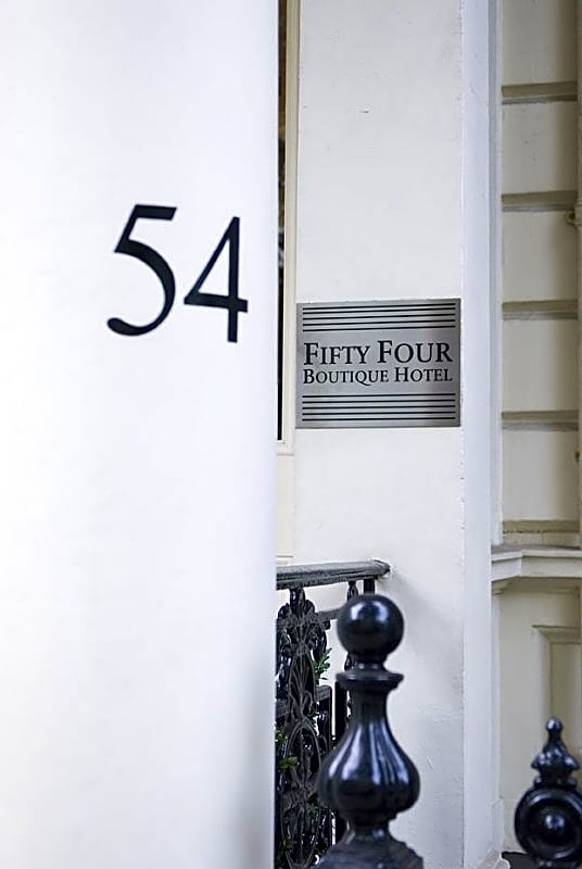54 Queen's Gate Hotel