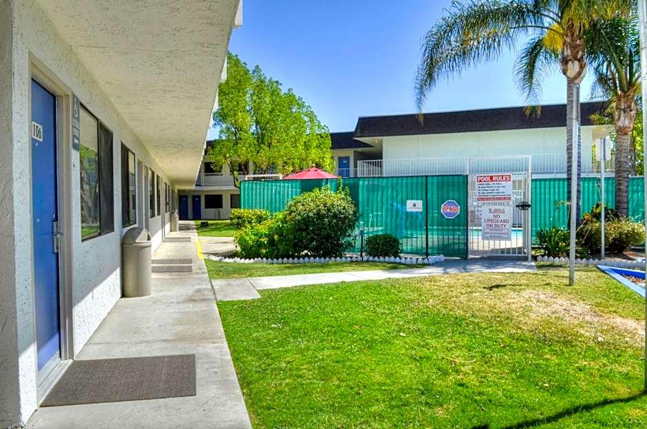 Motel 6-Santa Nella, CA - Los Banos - Interstate 5