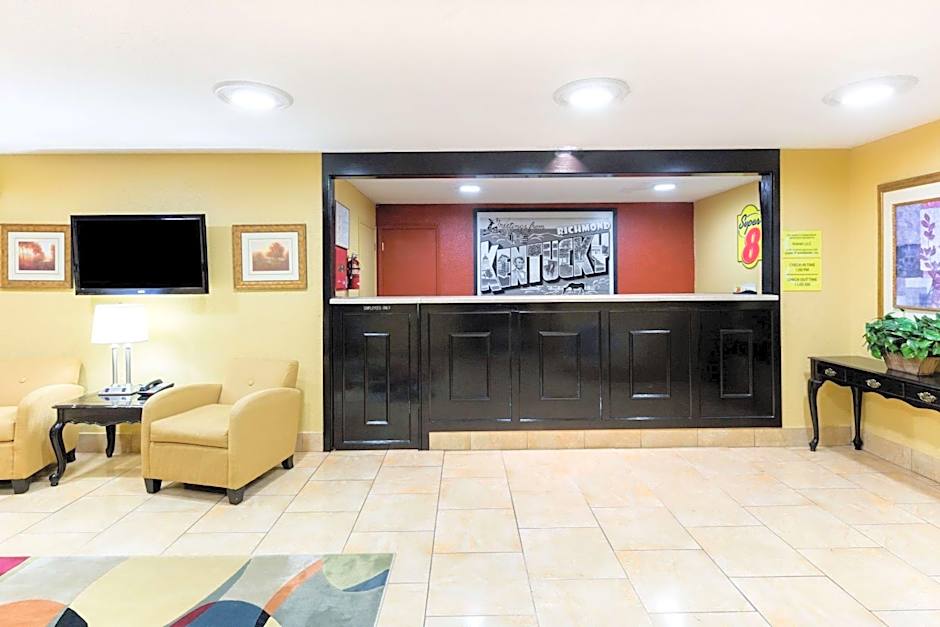 Super 8 by Wyndham Richmond