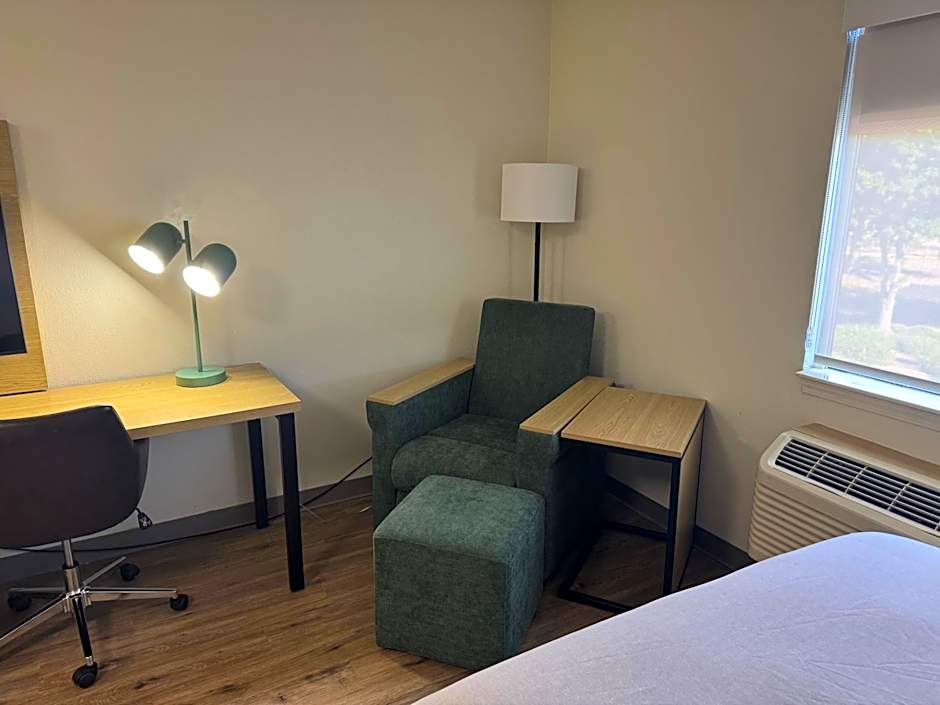 Sonesta Simply Suites Memphis