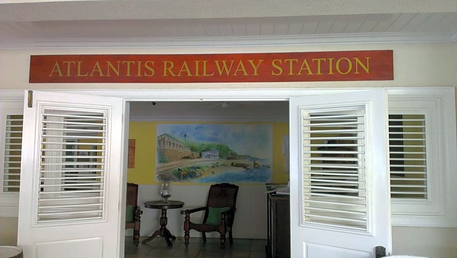 The Atlantis Historic Inn