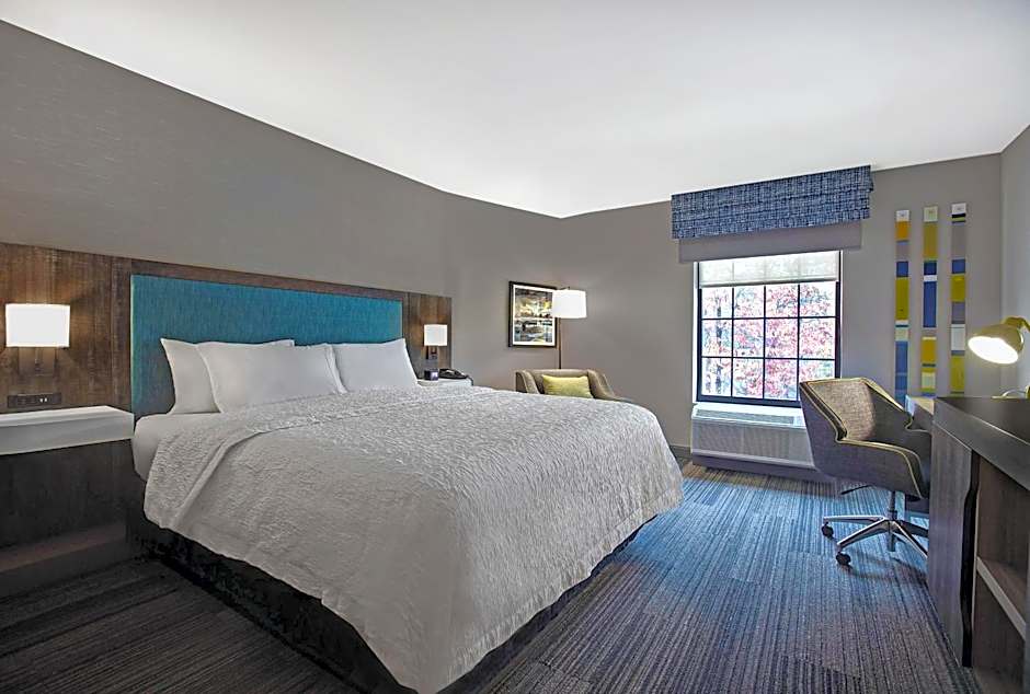 Hampton Inn By Hilton Westfield