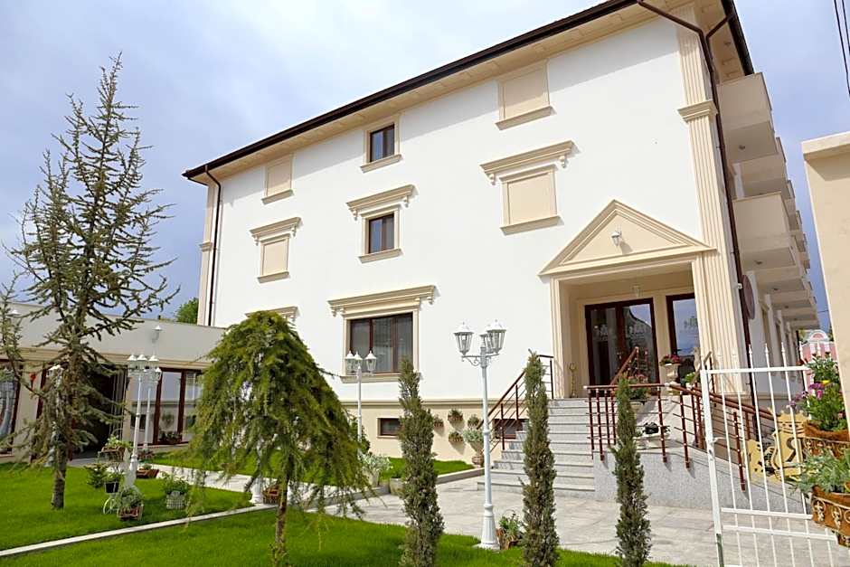 Royal Boutique Mangalia Breeze