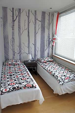 Twin Room with Shared Bathroom