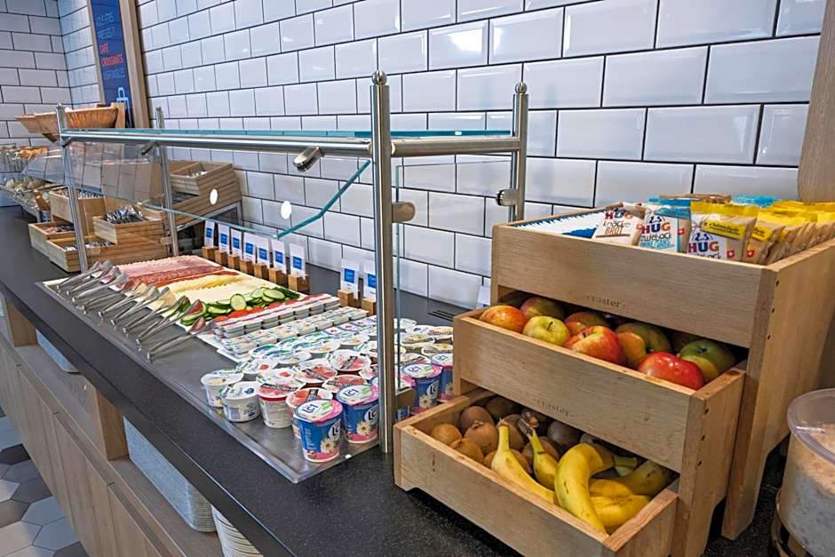 Holiday Inn Express Geneva Airport By IHG