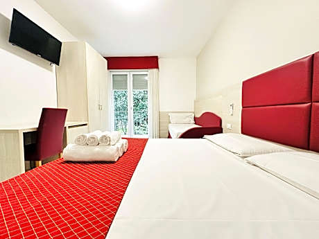 Triple Room with Private Bathroom