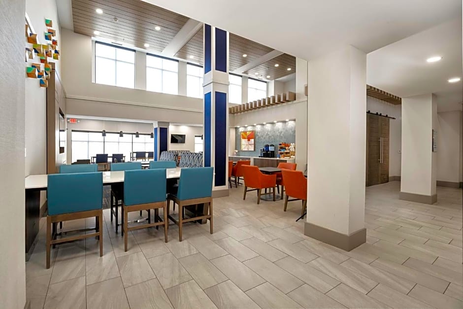 Holiday Inn Express Hotel & Suites Festus-South St. Louis