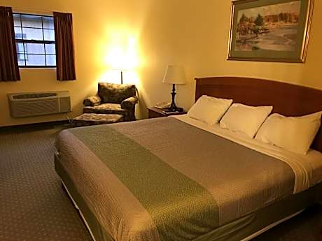 1 King Bed | Sofa-Bed, Micfridge, Non-smoking