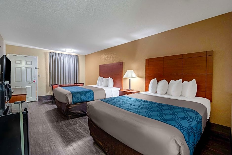Econo Lodge Inn & Suites Cayce I-26 Airport