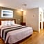 Hometowne Studios Houston - West Oaks/ Energy Corridor