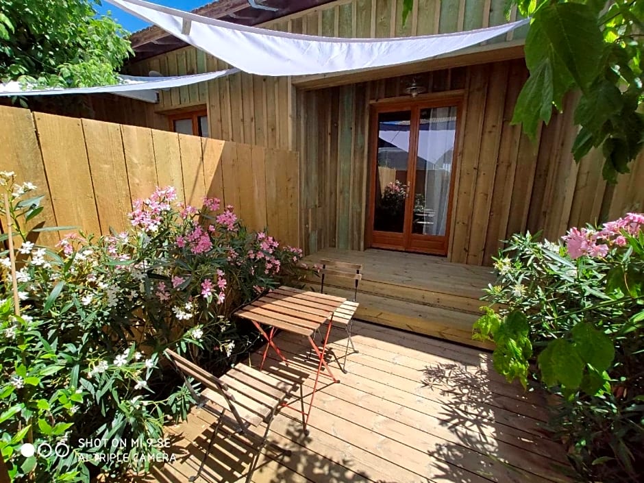 Centre Cap-ferret, les chambres du phare, océan