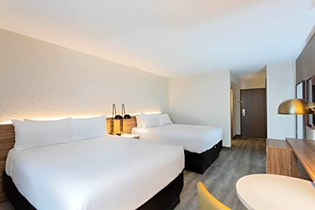 Queen Room with Two Queen Beds - Non-Smoking