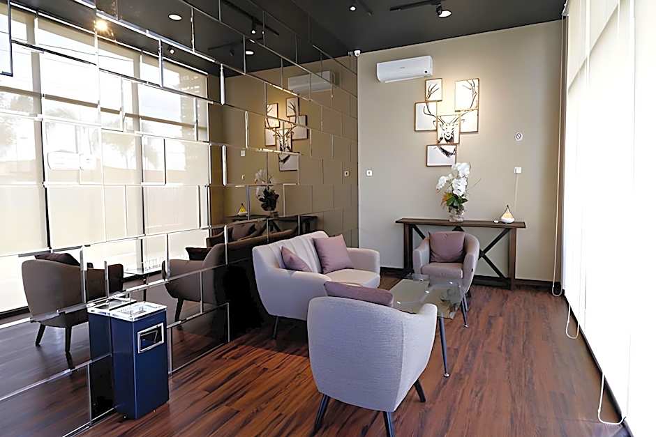 RedDoorz Plus near Universitas Sumatera Utara