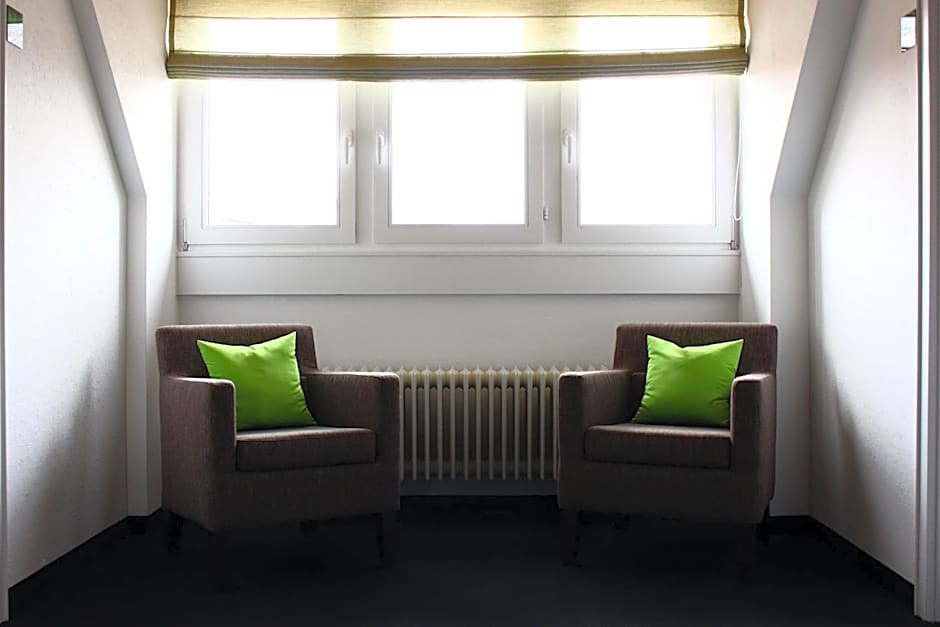 DIE KRONE - Hotel Garni