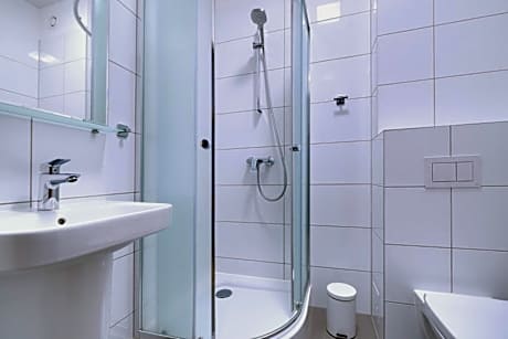 Standard Double Suite