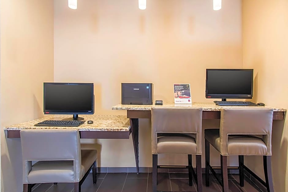 Comfort Suites Denver near Anschutz Medical Campus