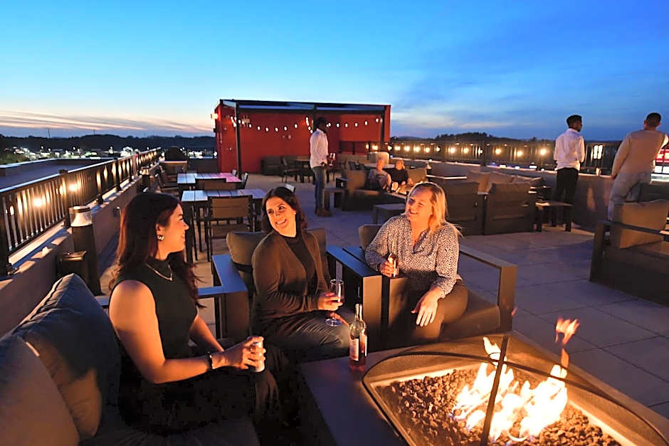 Avid Hotels Lake Delton Dells Area By IHG
