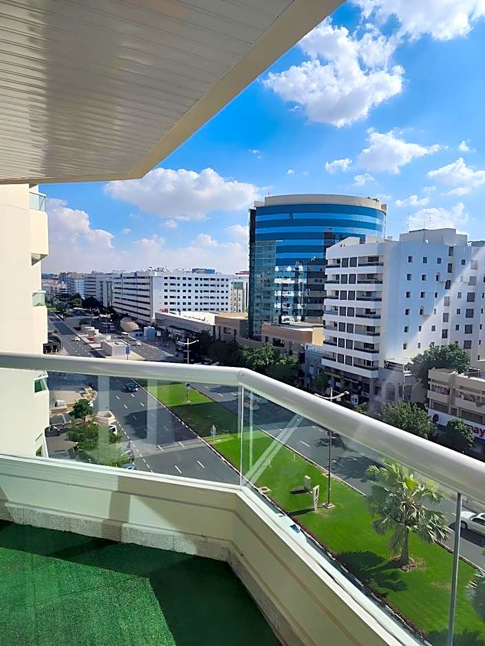 LE PARADISE PALACE HOTEL Deira Dubai Al Rigga