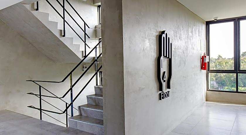 Le Lert Hotel Ratchaburi