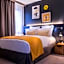 Best Western Plus Suitcase Paris La Defense