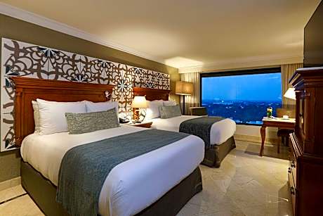 M Club lounge access, 1 Bedroom Suite, 2 Double
