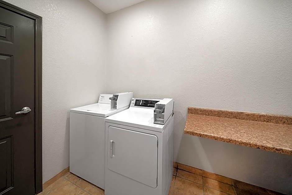 La Quinta Inn & Suites by Wyndham Kyle