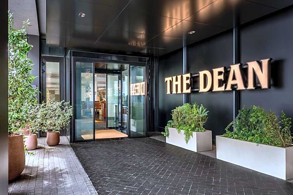 The Dean Munich, Autograph Collection