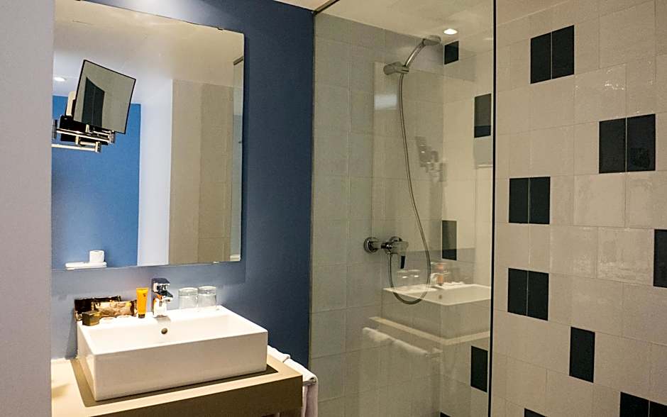 Globales Cala Bona Suites