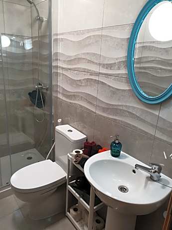 Bunk Bed in Mixed Dormitory Room