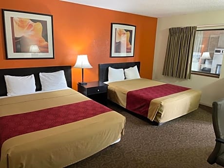 Queen Room with Two Queen Beds - Accessible/Non-Smoking