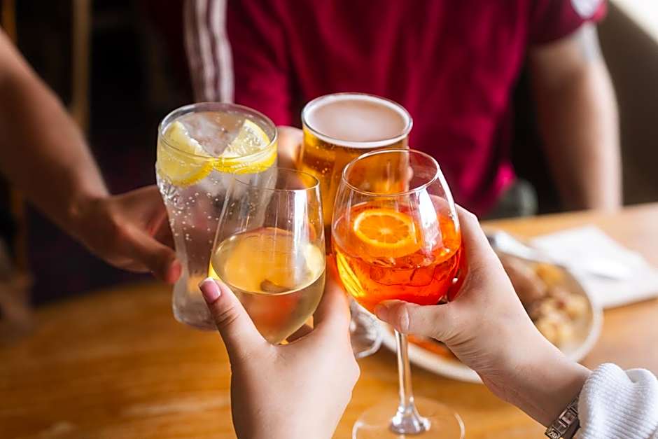 The Royal Oak Hotel, Welshpool - The Coaching Inn Group