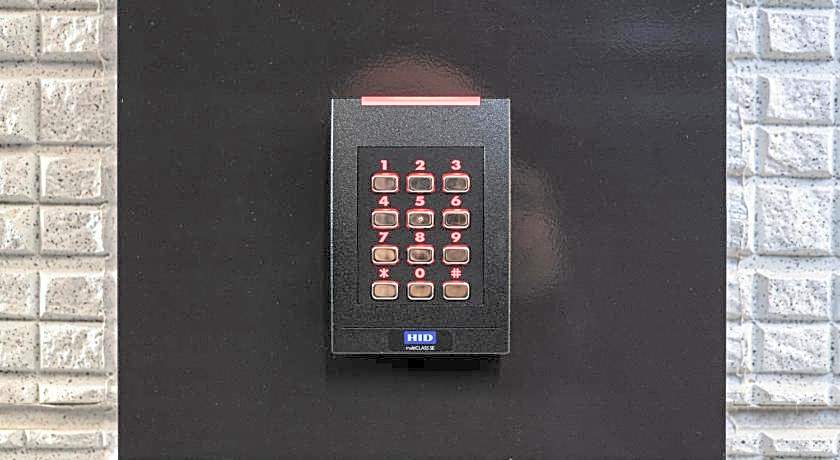 GRAND BASE Mojiko Ekimae