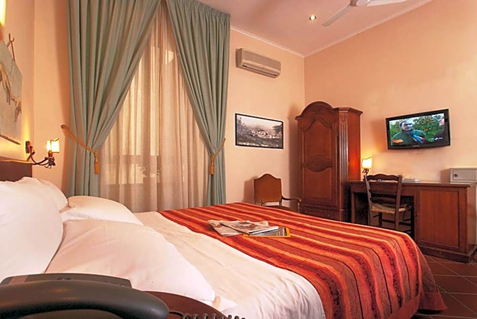 Toledo Hotel
