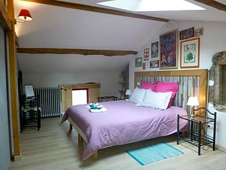 Double or Twin Room with Shower