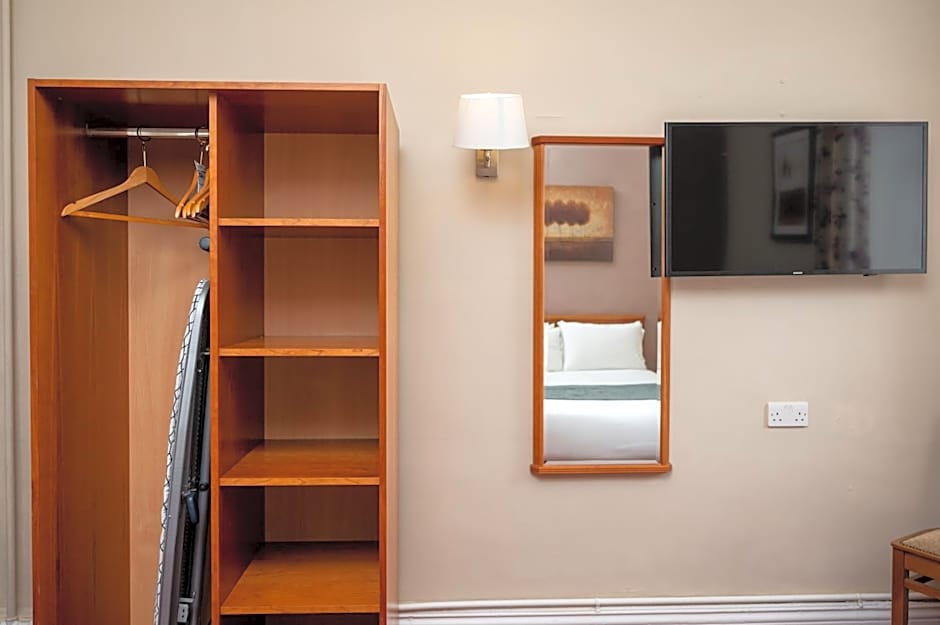 Bridge Inn by Greene King Inns