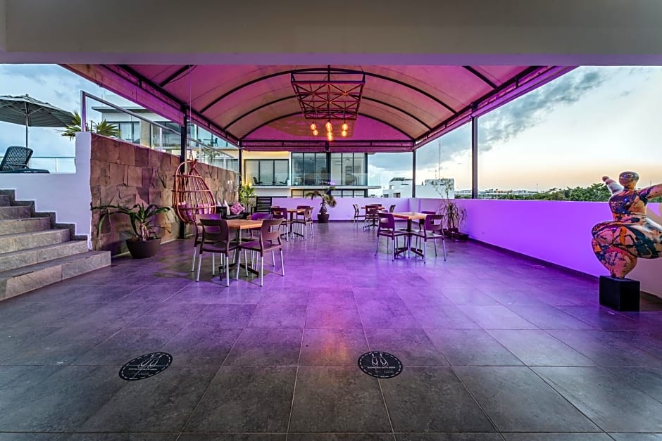 Soho Playa Hotel