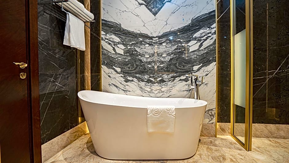 Velero Hotel Doha, SOFT OPENING