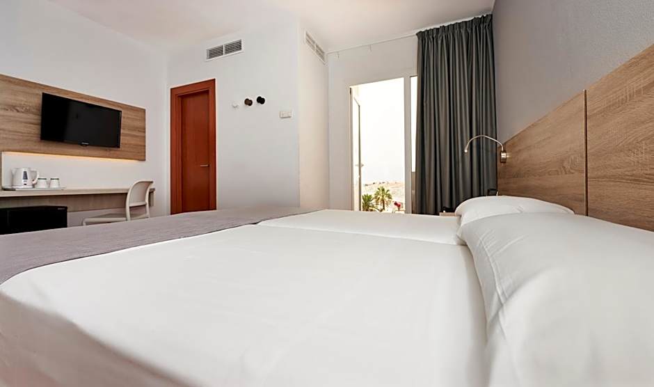 Globales Los Delfines