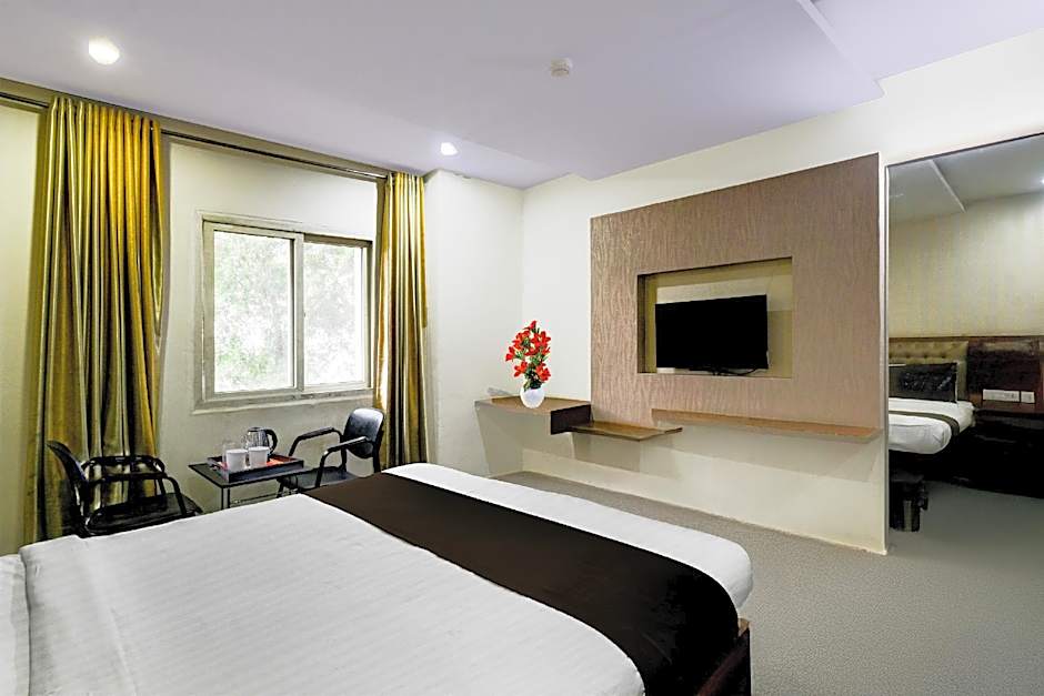897 Hotel Surabhi Elite – Hyderabad, IN