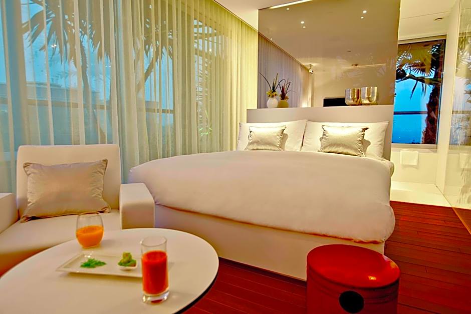 Renaissance by Marriott Barcelona Fira Hotel