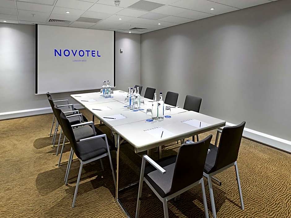 Novotel London West