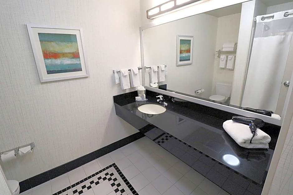 Fairfield Inn & Suites by Marriott Des Moines Airport