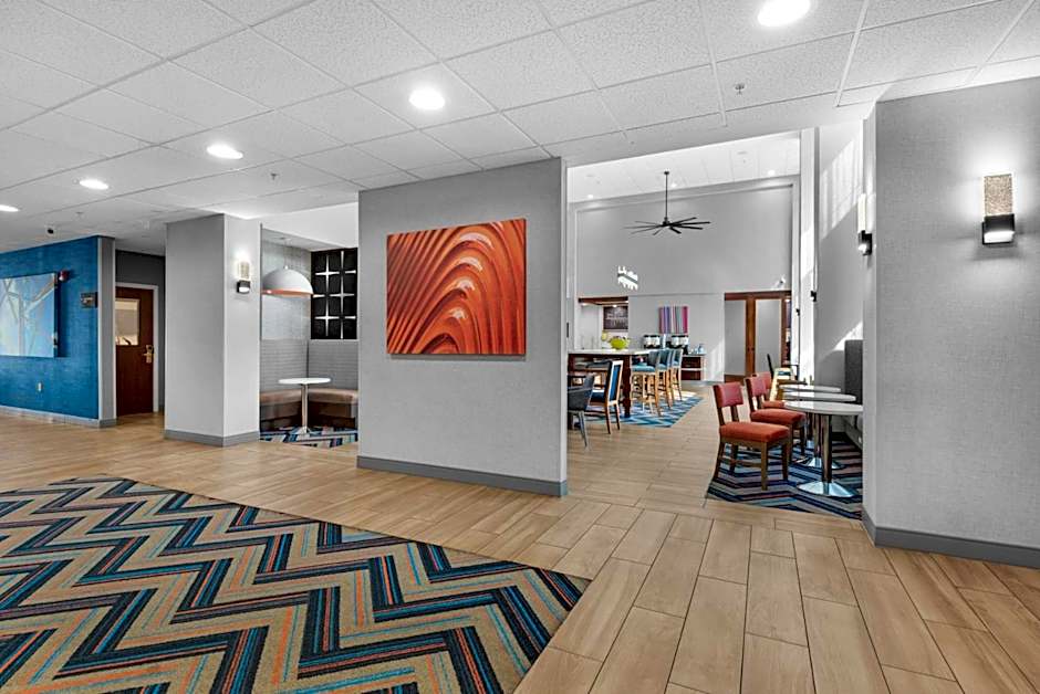 Hampton Inn By Hilton & Suites Pensacola I-10 N At University Town Plaza