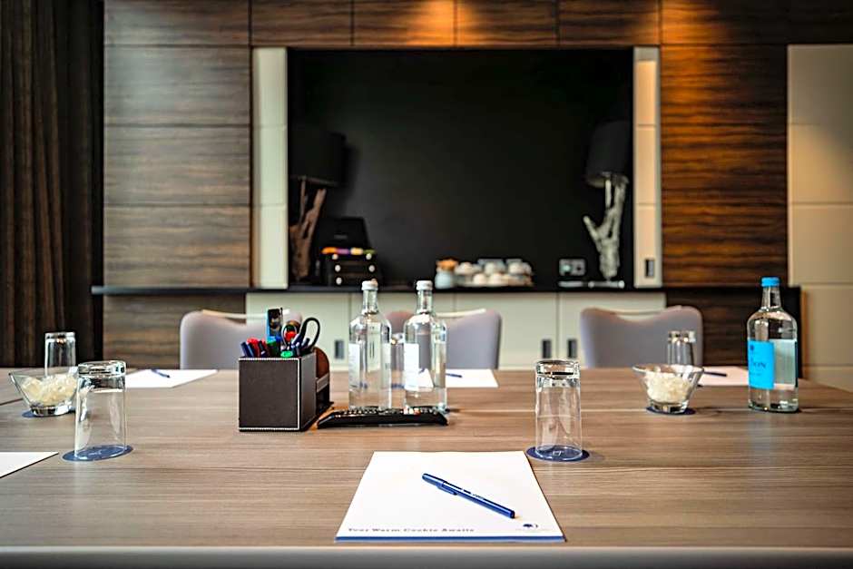 DoubleTree by Hilton Hotel Woking